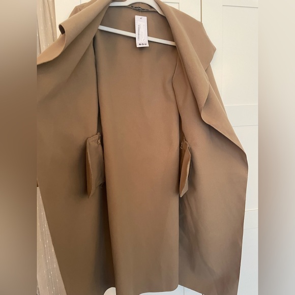 NWT belted waterfall coat, camel color, size S/M - Picture 5 of 9